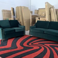 $899 Brand New Sofa And Loveseat Set Made In The USA 🇺🇸 (Read Description Below)