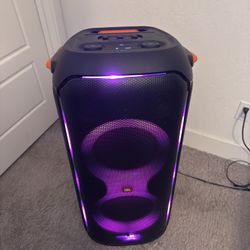 JBL Party Box 710