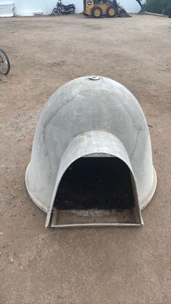 Dog house made by dogloo