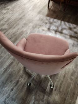 Vanity chair