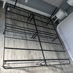 Like New Mantua Premium Platform King Size Bed Frame l