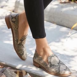 Loafer Shoes. Mules Shoes