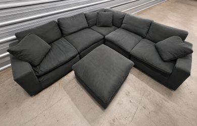 FREE Local Delivery 🚚- Ashley 6 pcs sectional couch sofa set w/ ottoman