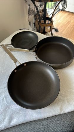 Calphalon classic pots
