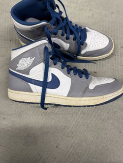 Size 10 Jordan 1 Mid True Blue Men’s