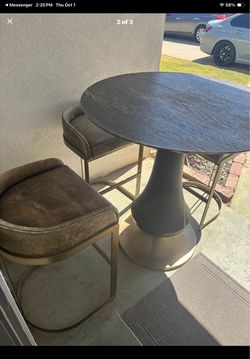 Bar stool table