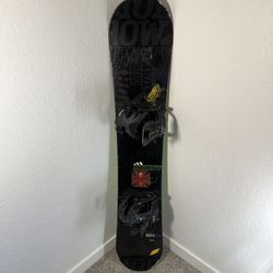 Morrow Fury 155cm Snowboard And Flow Bindings 