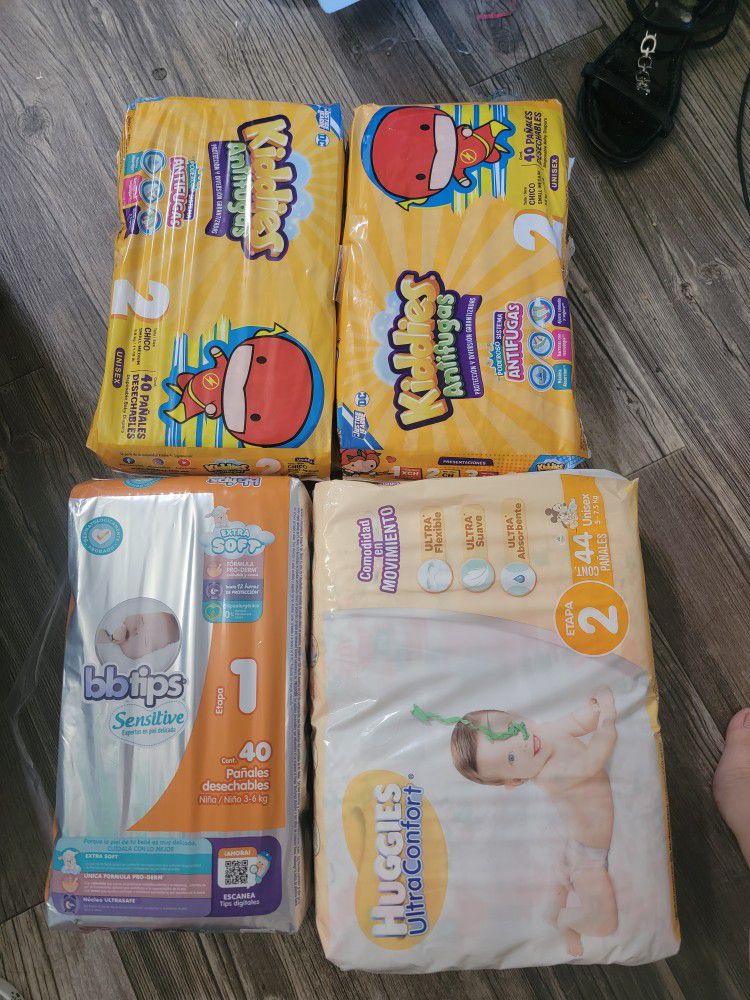 Size 1 And 2 Diapers 