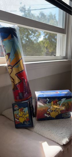 Pokemon Worlds Competitor Exclusive Playmat deck box and sleeves set