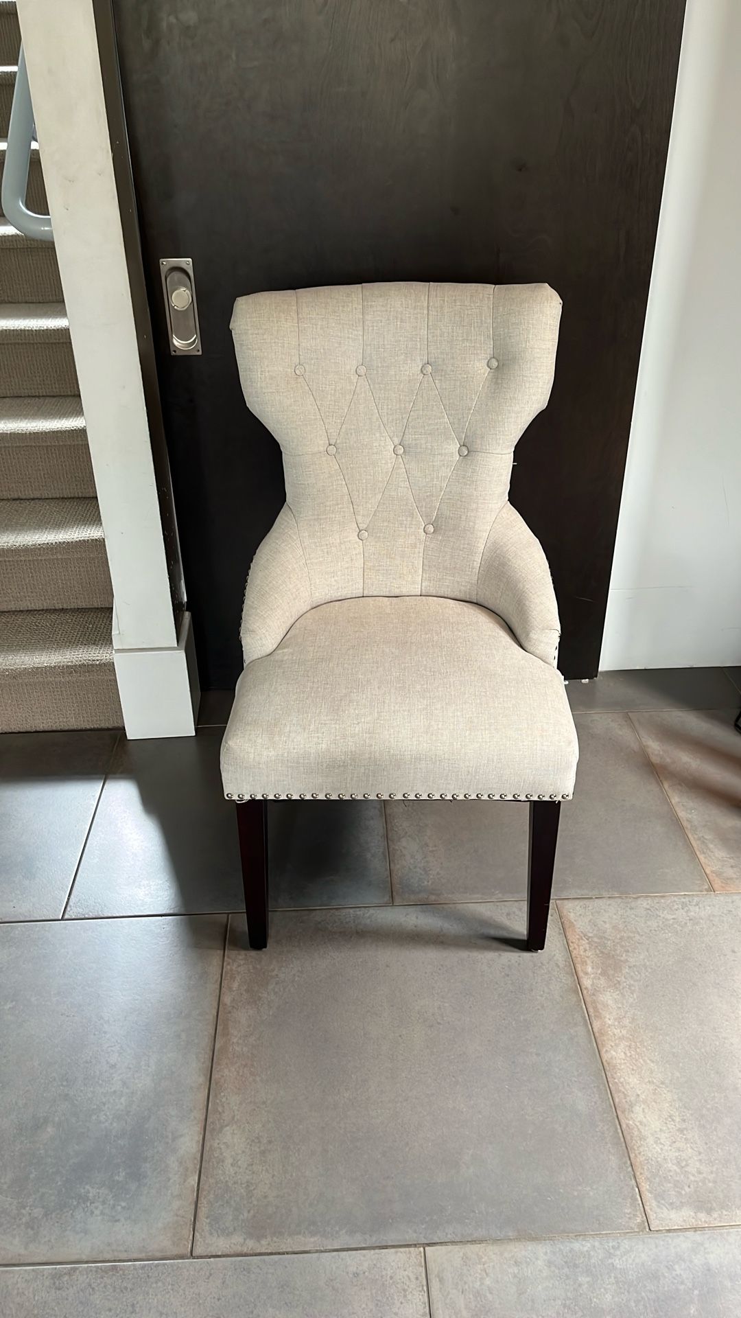 Armless Cloth Chair