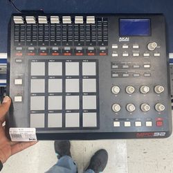 Akai Mixer 