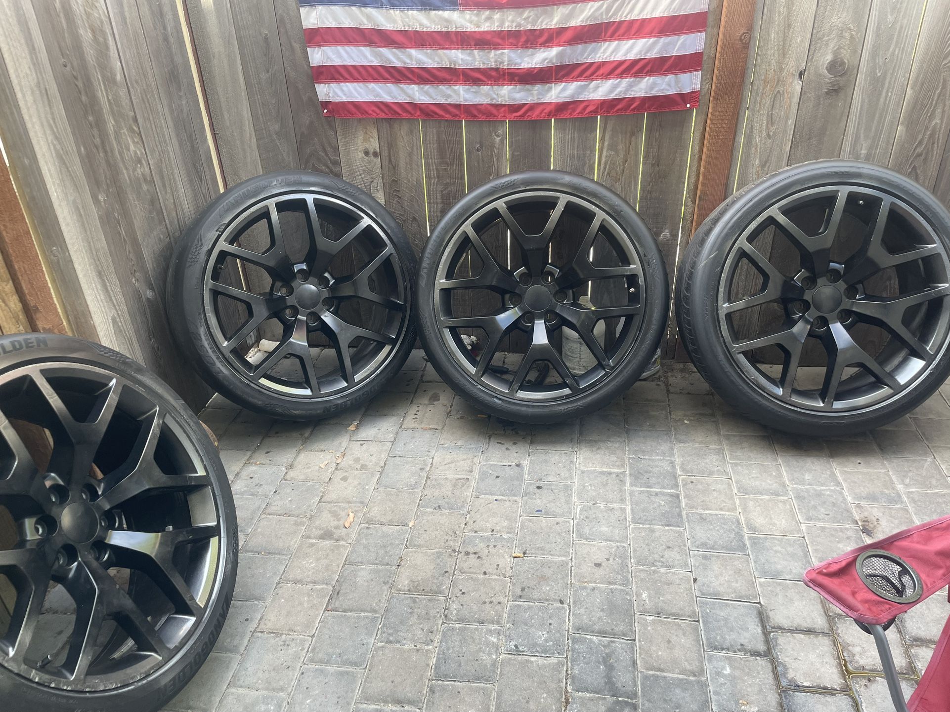 24 Inch Rims Honey Comb Style