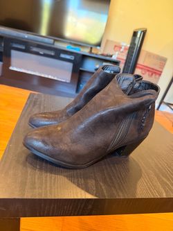 Wide Black Ankle Boots with Side Zipper