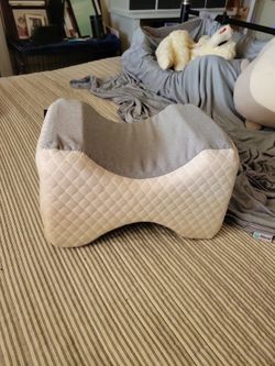 Knee Pillow for Side Sleepers, Sciatica Pain Relief Pillow