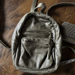 Wanderers Travel Co. Leather Mini Backpackt