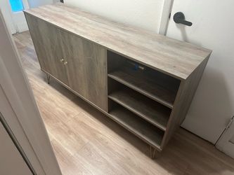 Tv stand
