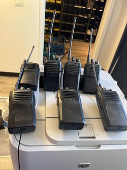 Set of 7 radios