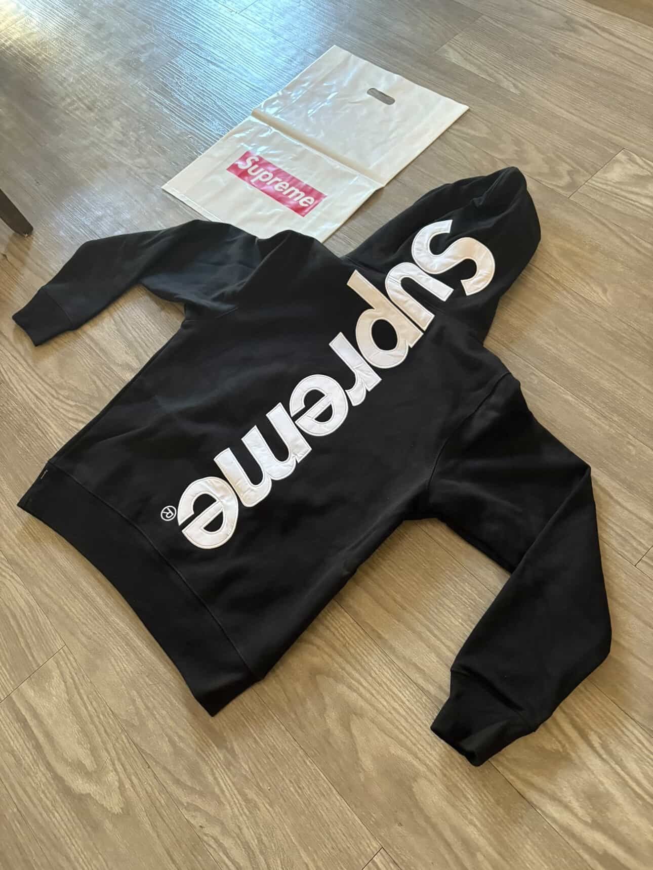 Supreme hoodie