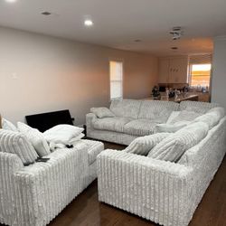 4 Pieces Sectional 