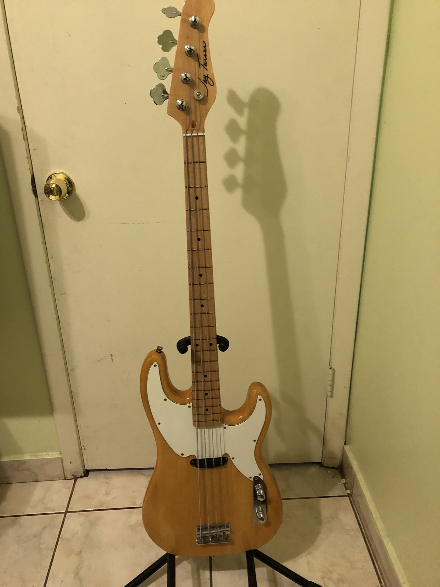 Jay turser JTB-401 Bass Guitar