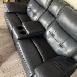 Leather Couches With Recliner 