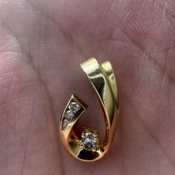 Diamond/Golden Pendant 