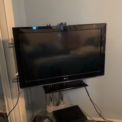 LG 22” Maybe 26” Smart tv