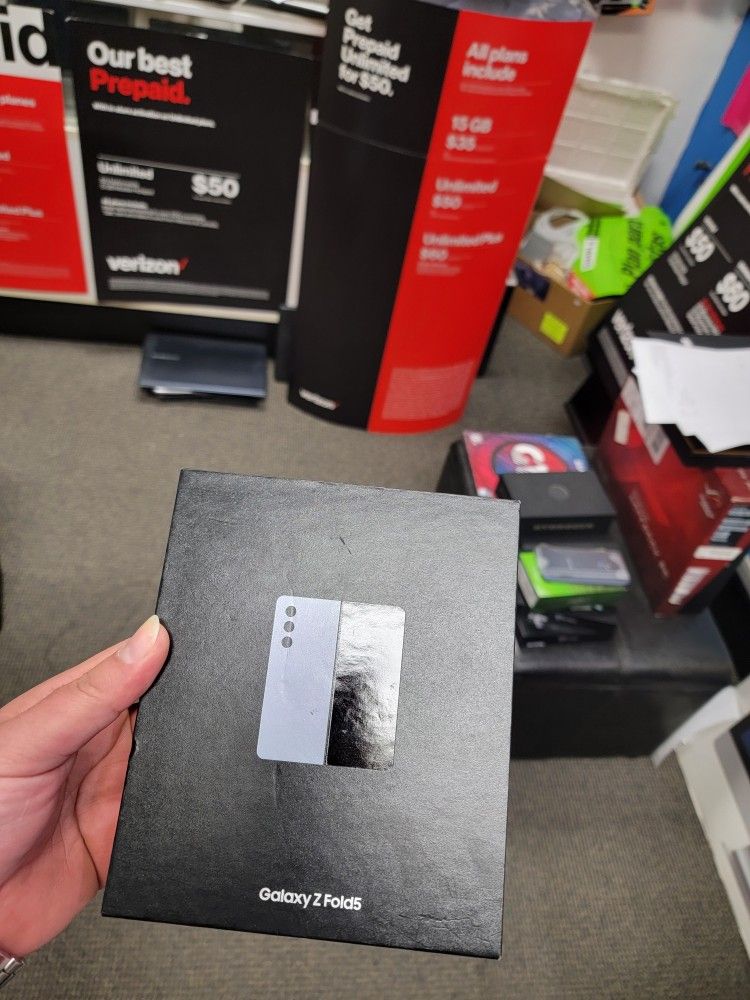 SAMSUNG GALAXY Z FOLD 5 NEW UNLOCKED