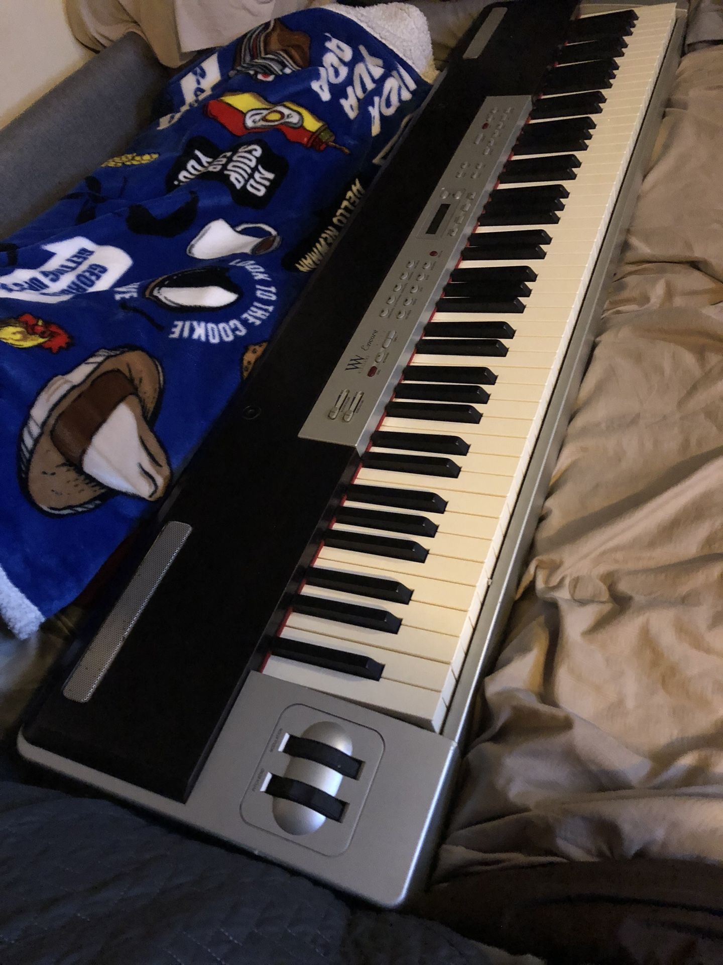 Williams Encore 88 Keys Digital Piano By a company called Kaysound