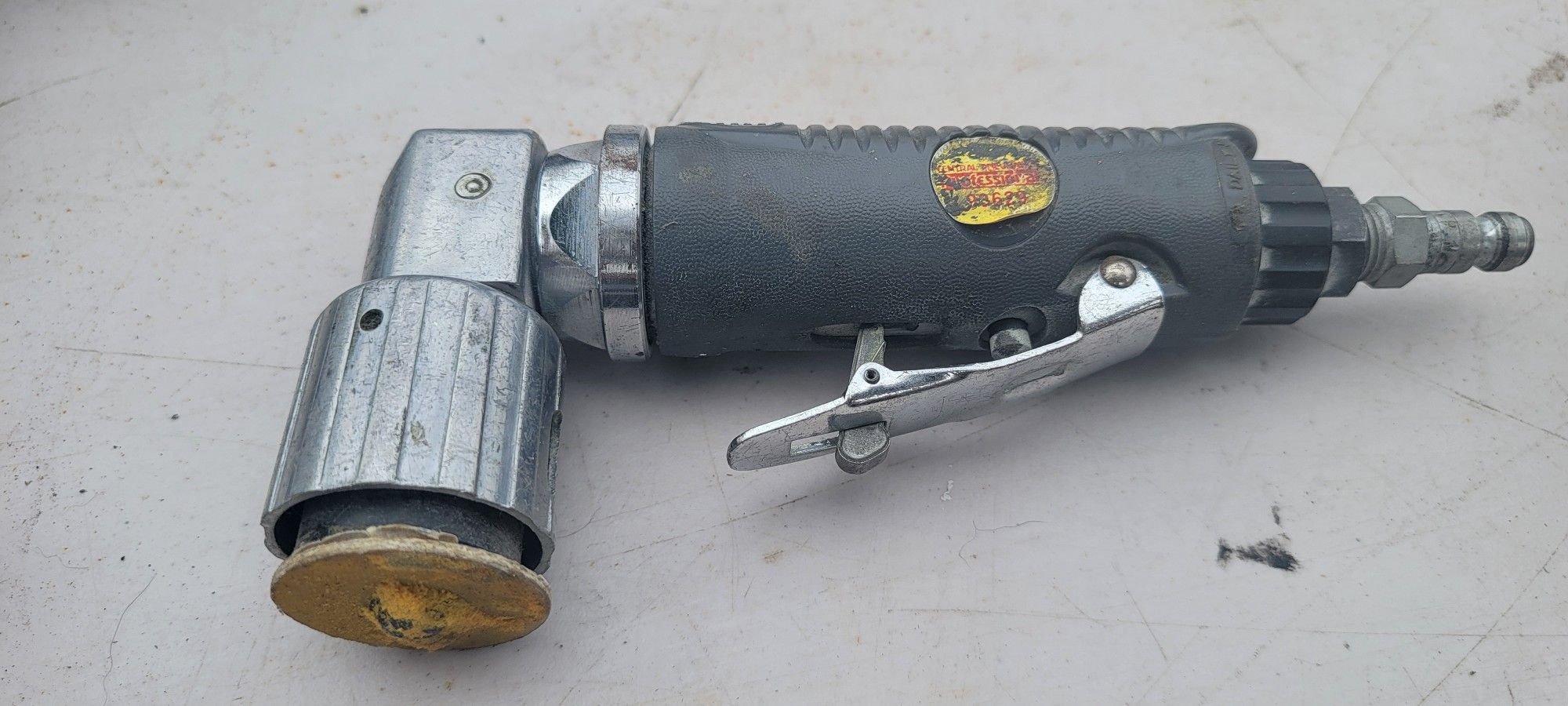 Central Pneumatic Air Mini Sander