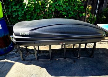 Thule Force L rooftop cargo box