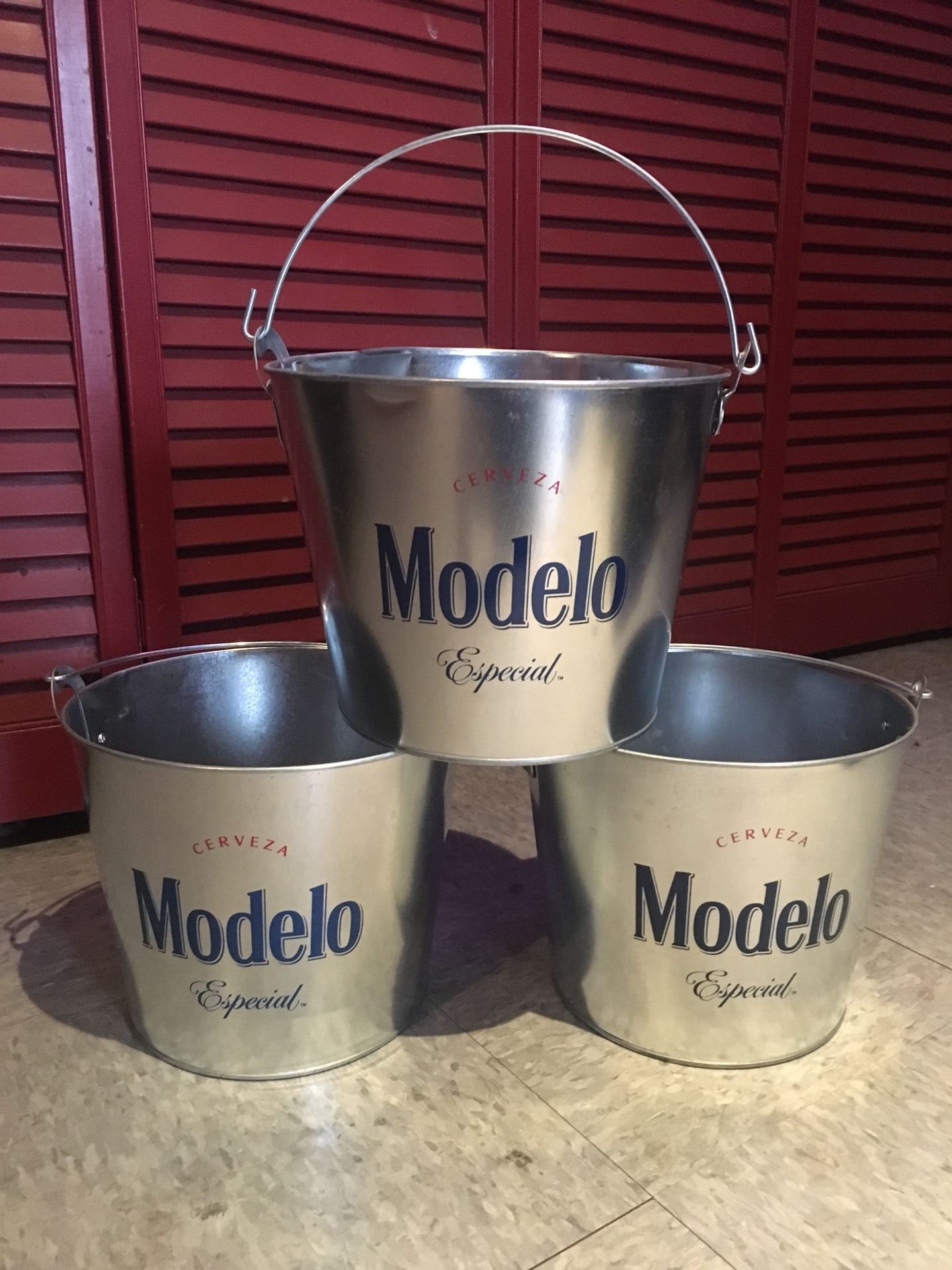 Modelo Especial Metal Beer ice buckets $10 ea