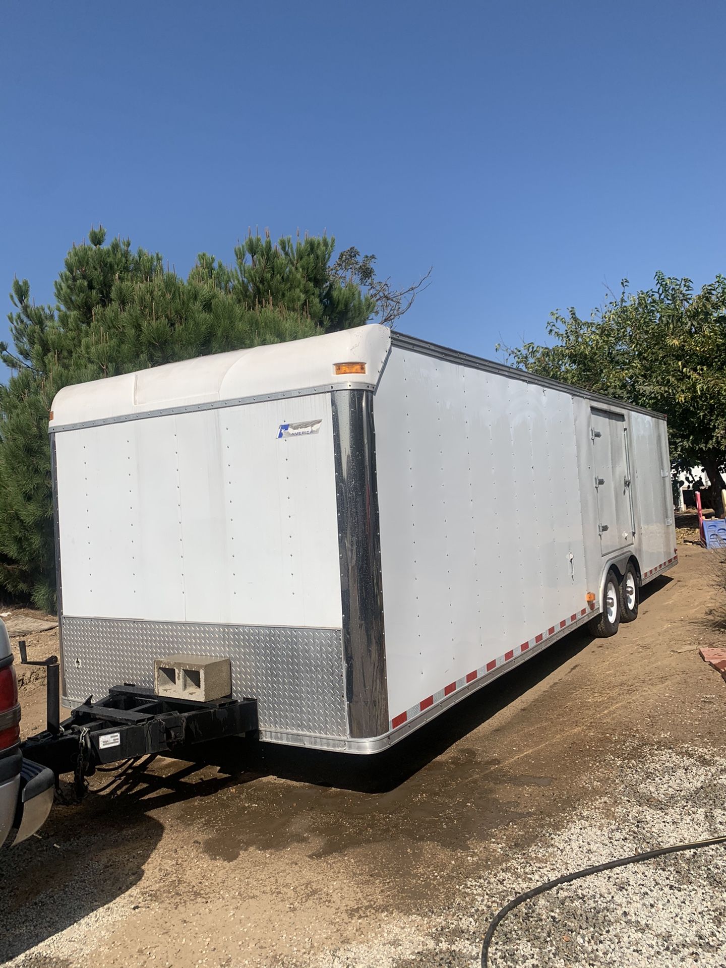 28ft Enclosed Trailer