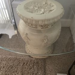 Glass Top Pedestal Table