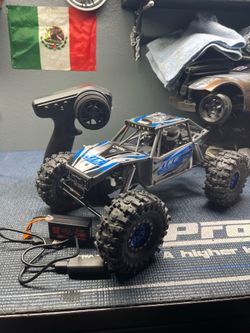1/18 Axial Capra 4WS