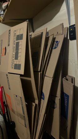 Moving boxes medium /large