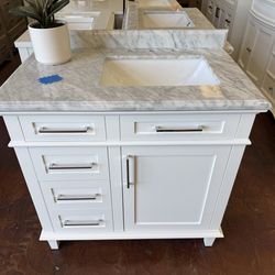Sonoma 36 in. Single Sink Freestanding White Bath Vanity with Carrara Marble Top