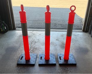 42” traffic cones/posts