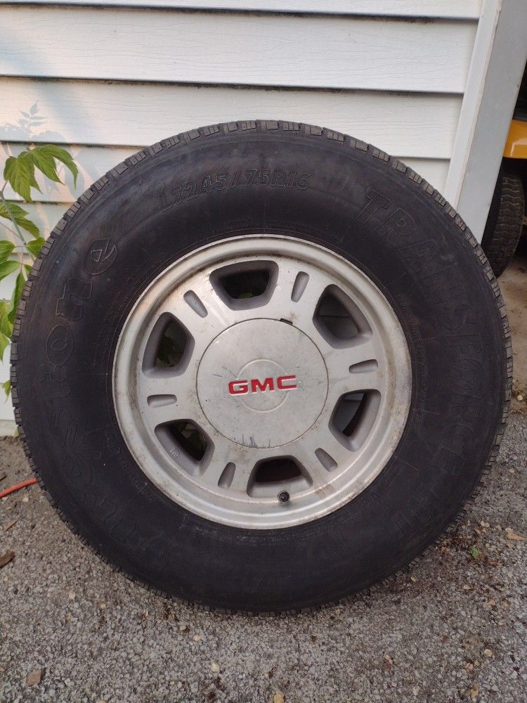 Truck Tires And Rims 2000 To 2007 GMC Sierra 1500