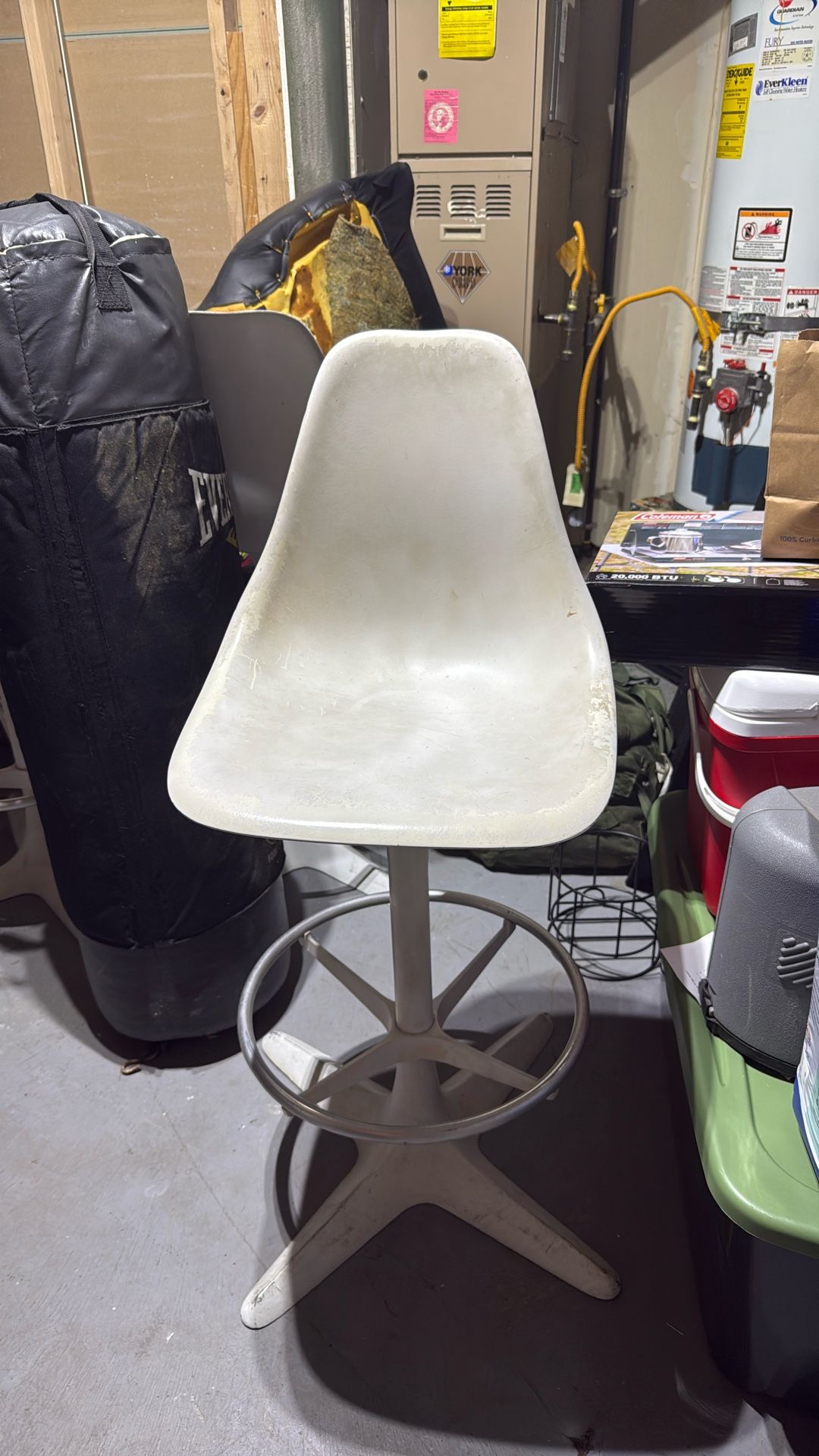 3 Bar Stools
