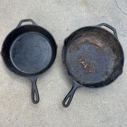 Lodge Wildlife Series Cast Iron Skillets