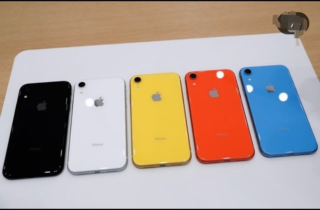 iPhone Xr Unlocked / Desbloqueado 😀 Different Colors Available