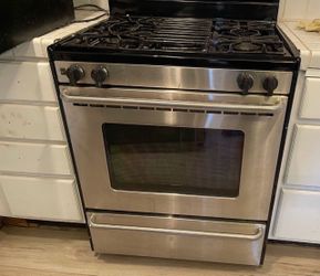 Frigdaire Galeri Stove