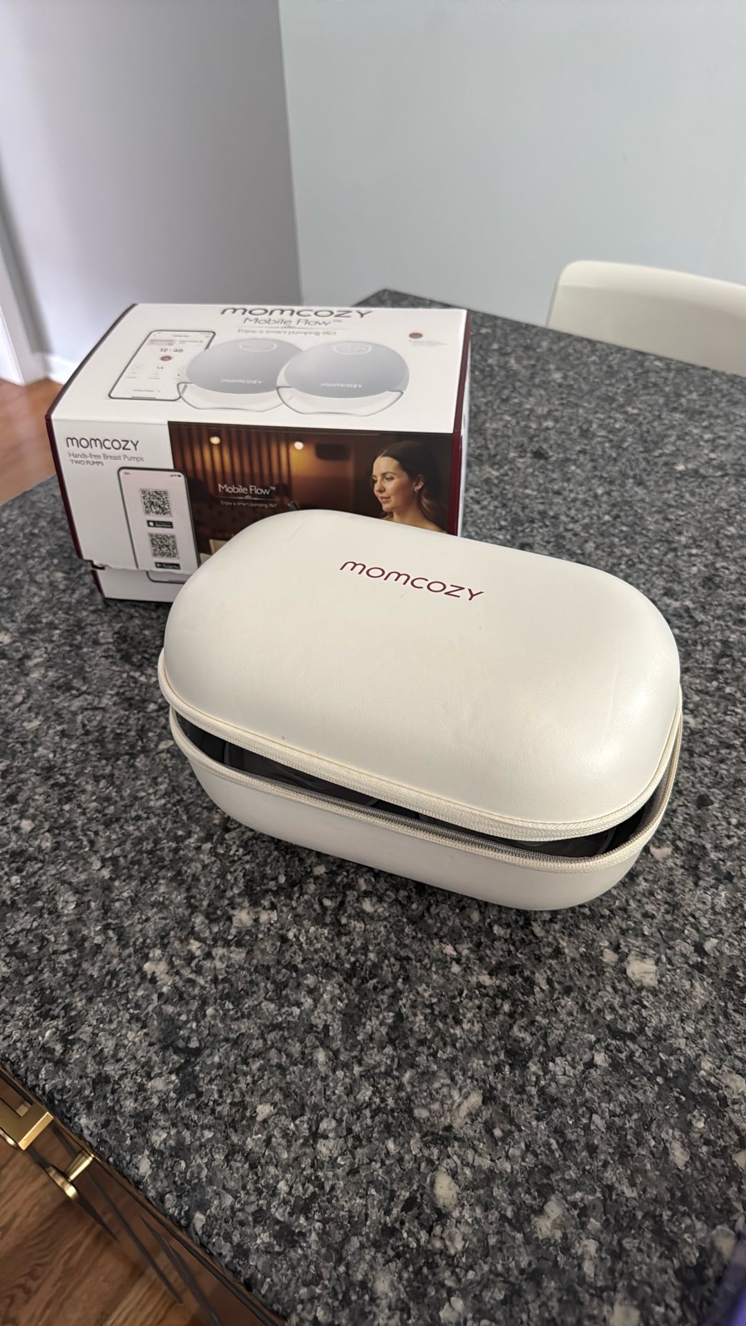 Momcozy Hands-free Breast Pumps