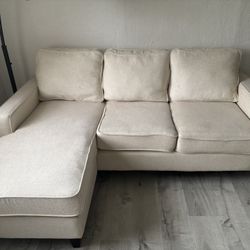 Serta Sectional With Chaise 