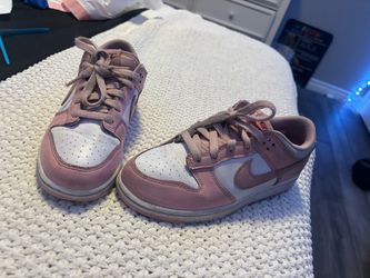 Pink Dunk low