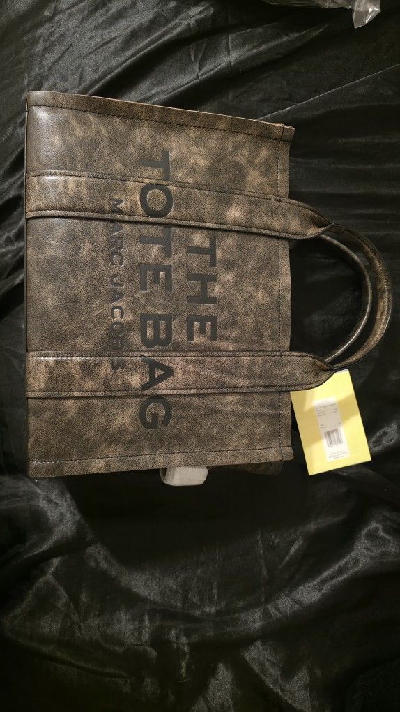 Marc Jacobs The Tote Bag Leather