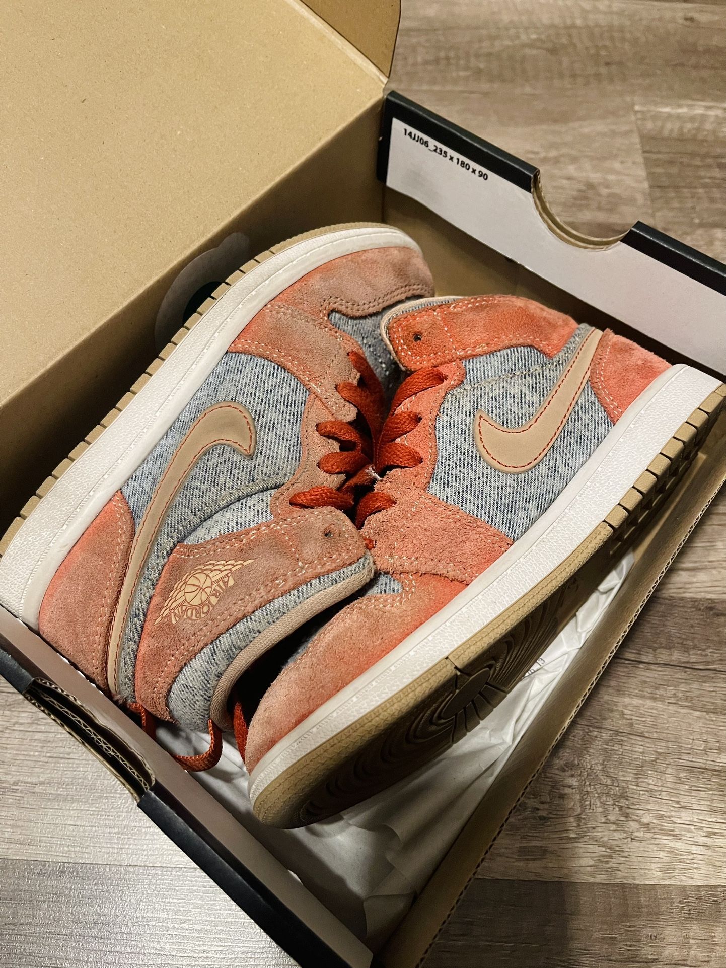 Jordan 1 Mid SE (PS) Kids Size 13C