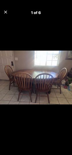 Dining table and 4 chairs