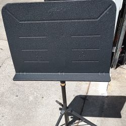 Music 🎵🎶 Stand